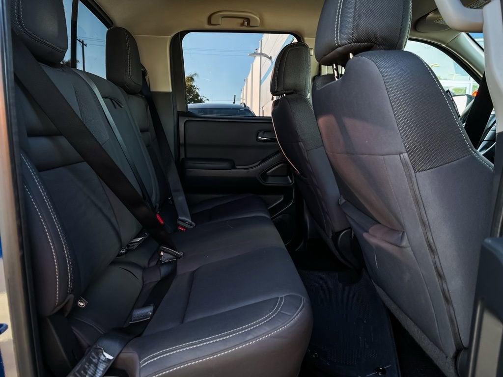 2022 Nissan Frontier SV