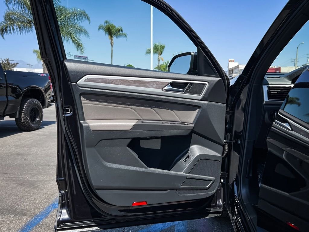 2023 Volkswagen Atlas Cross Sport 3.6L V6 SE w/Technology