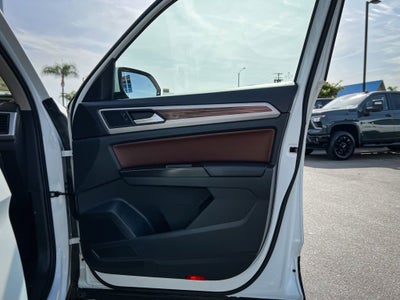 2021 Volkswagen Atlas 3.6L V6 SE w/Technology