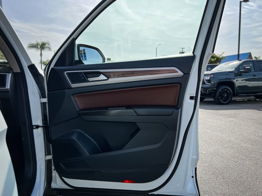 2021 Volkswagen Atlas 3.6L V6 SE w/Technology