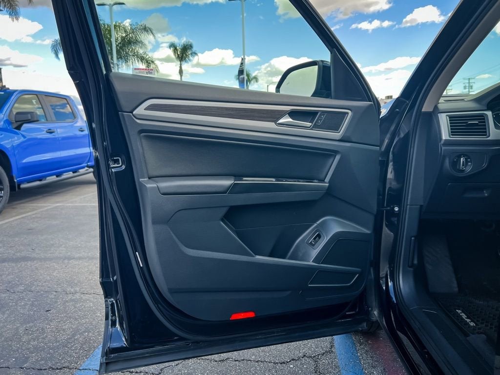 2020 Volkswagen Atlas 3.6L V6 SE w/Technology