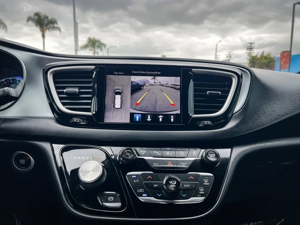 2020 Chrysler Pacifica Touring L Plus
