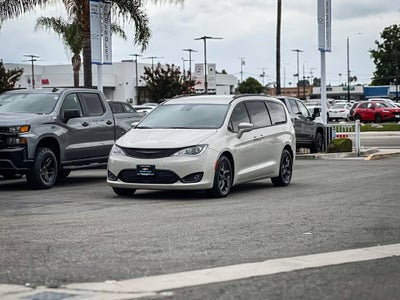 2020 Chrysler Pacifica Touring L Plus