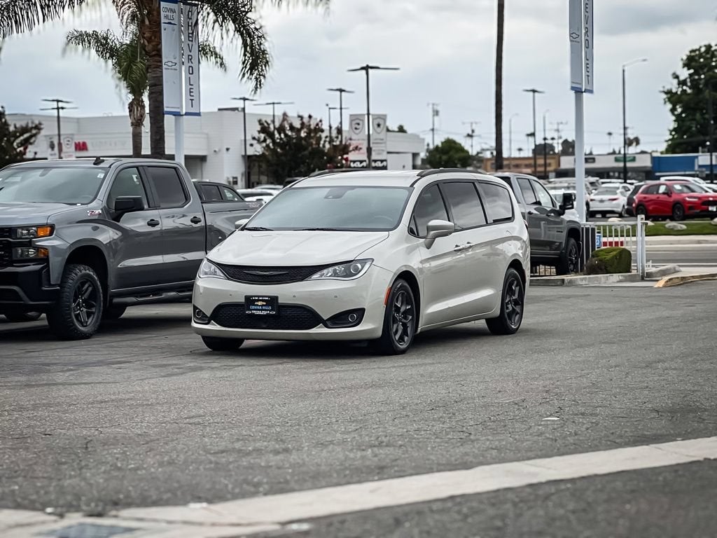 2020 Chrysler Pacifica Touring L Plus