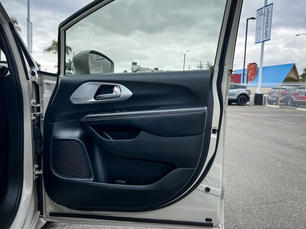 2020 Chrysler Pacifica Touring L Plus