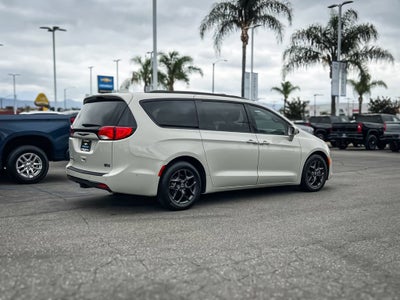 2020 Chrysler Pacifica Touring L Plus