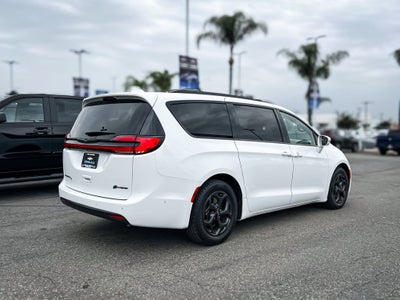 2021 Chrysler Pacifica Hybrid Limited