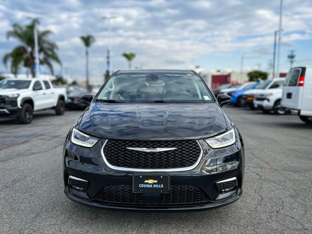 2024 Chrysler Pacifica Hybrid Select