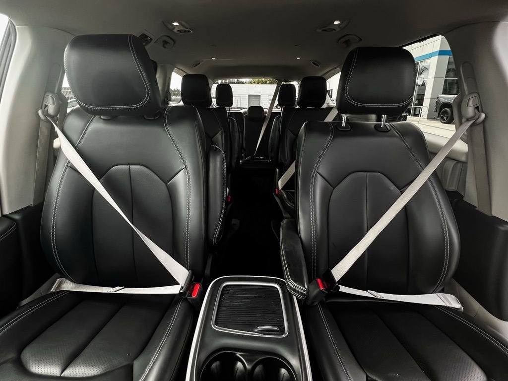 2024 Chrysler Pacifica Hybrid Select