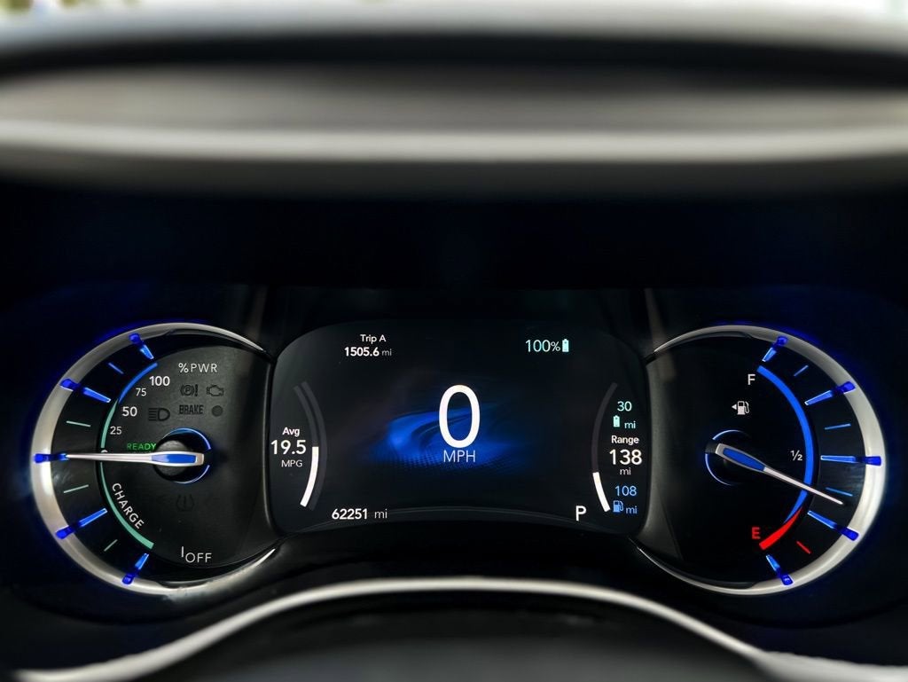 2024 Chrysler Pacifica Hybrid Select