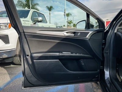 2019 Ford Fusion Hybrid SE