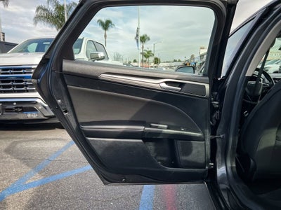 2019 Ford Fusion Hybrid SE