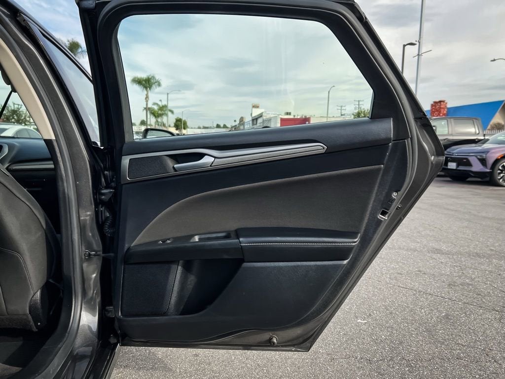 2019 Ford Fusion Hybrid SE