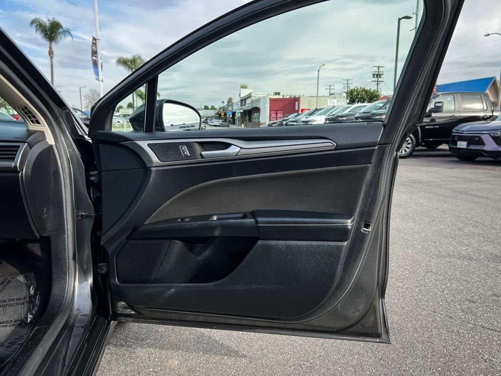 2019 Ford Fusion Hybrid SE