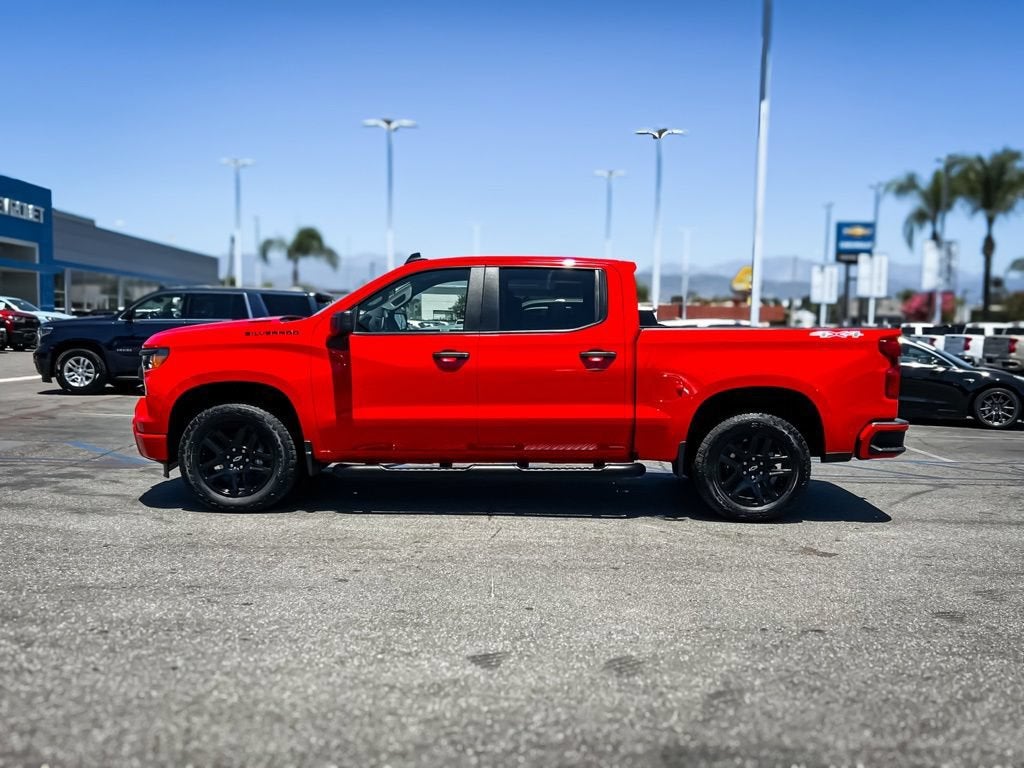 2025 Chevrolet Silverado 1500 Custom