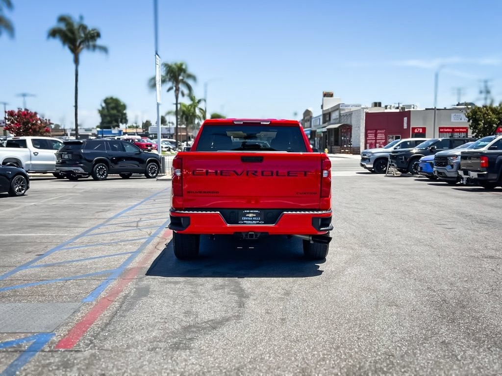 2025 Chevrolet Silverado 1500 Custom