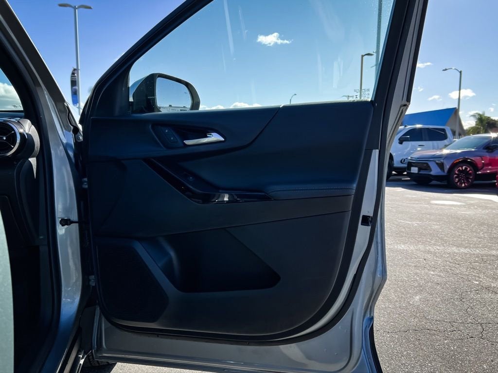 2025 Chevrolet Equinox FWD LT