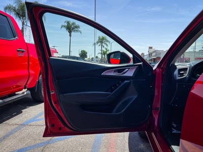 2018 Mazda Mazda3 4-Door Sport