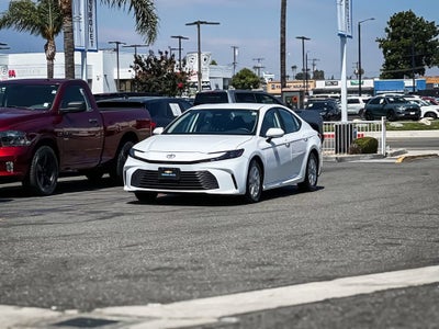 2025 Toyota Camry LE