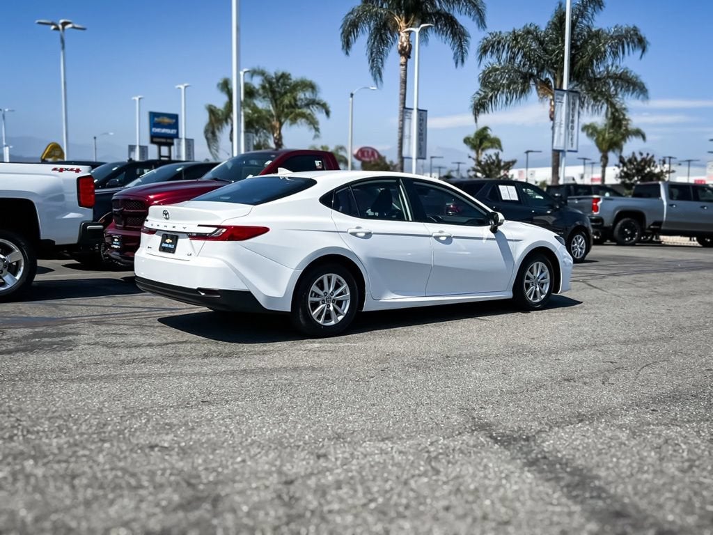 2025 Toyota Camry LE