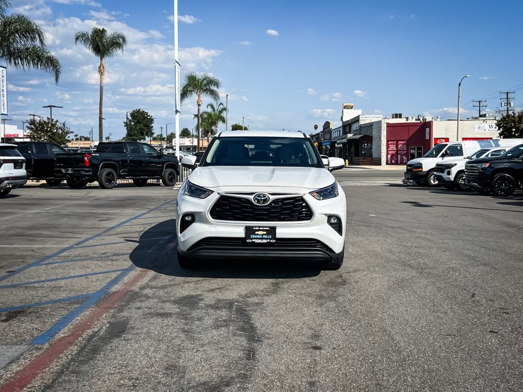 2022 Toyota Highlander LE