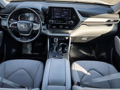 2022 Toyota Highlander LE