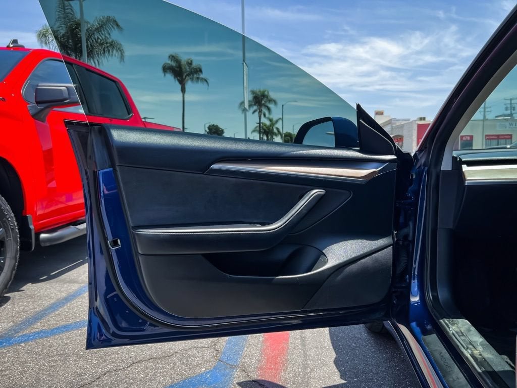 2023 Tesla Model 3 RWD