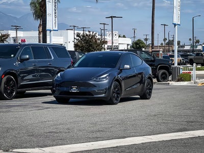 2024 Tesla Model Y Long Range