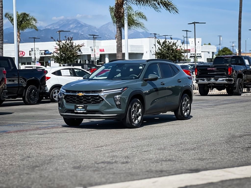 2025 Chevrolet Trax LT
