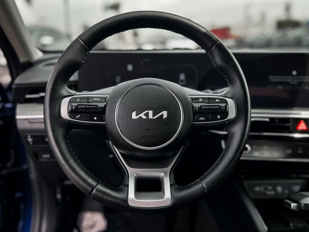 2025 Kia K5 EX