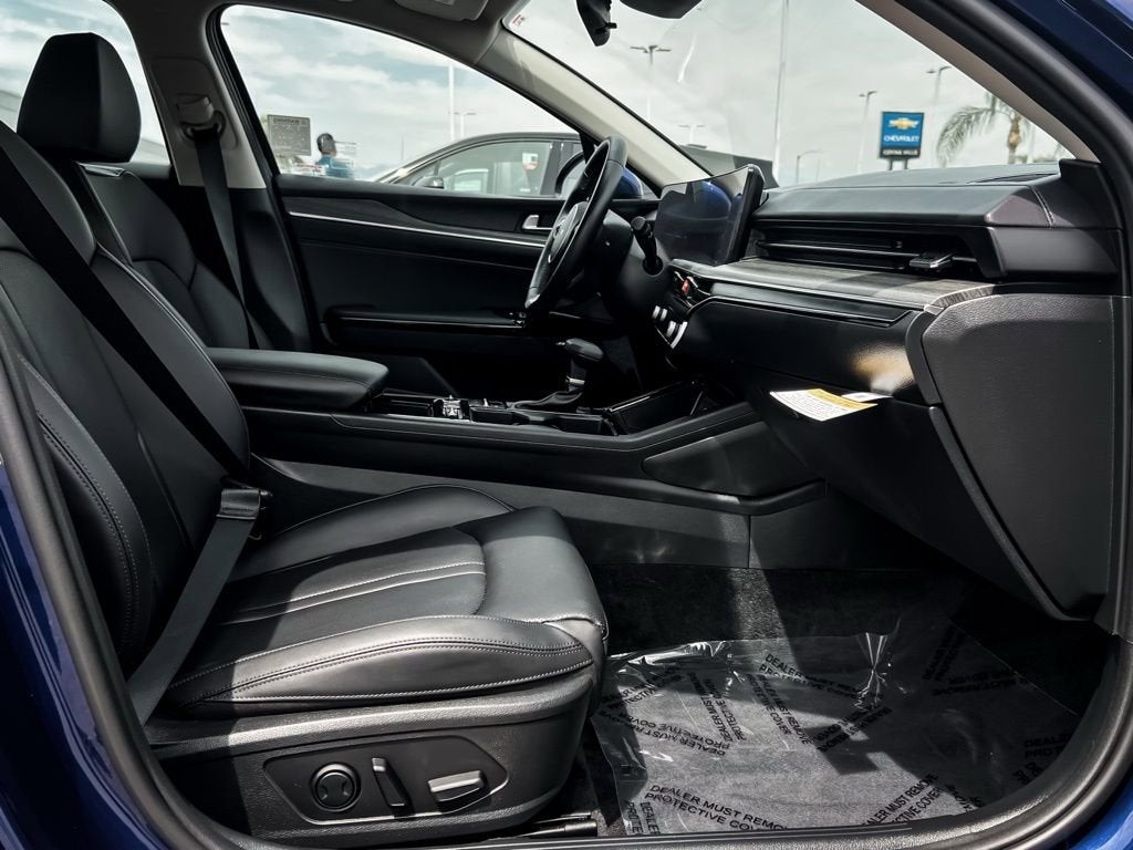 2025 Kia K5 EX