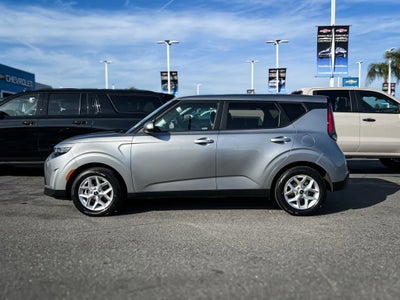 2024 Kia Soul LX