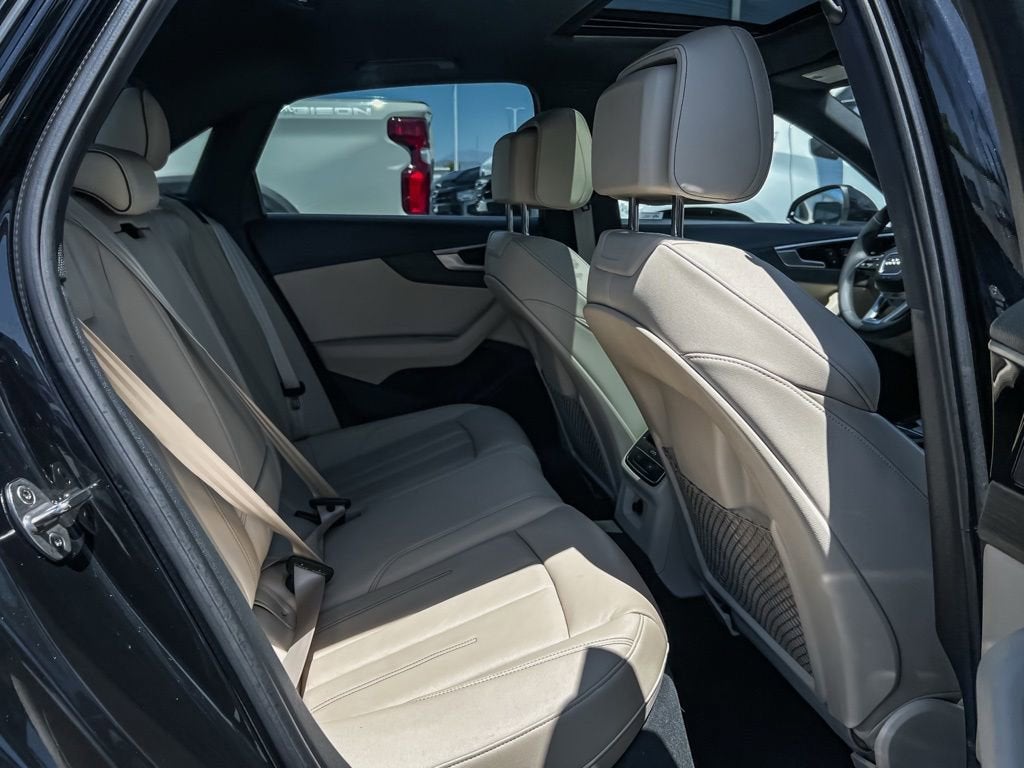 2024 Audi A4 Sedan S line Premium